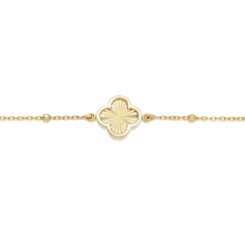 Main Image 2 of 9ct Yellow Gold 7&quot; Diamond Cut Clover Charm Bracelet